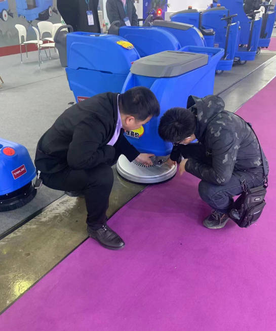 西咸小型电动洗地机是否适合用于环卫保洁